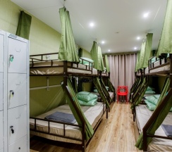 Мужской номер на 8 человек. Верхнее место (ширина 90 см.) в Nice hostel Crocus