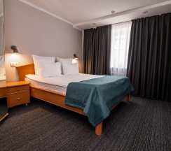 Номер люкс с 1 двуспальной кроватью в Azimut Отель Ставрополь