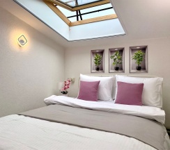 Апартаменты №7 "Полулюкс" на мансардном этаже в Саквояж