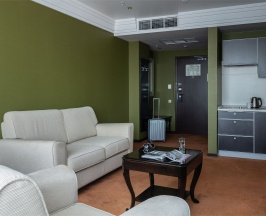 Люкс в Cosmos Izhevsk Hotel