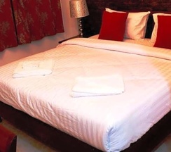 Двухместный номер Deluxe с красивым видом из окна двуспальная кровать в Ladawan Boutique Hotel