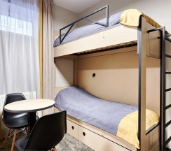 Семейный в Тесла