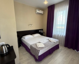 Комфорт 4-х местный с балконом и видом на море или бассейн в Небесные Крылья