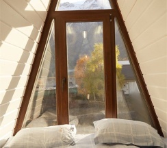 A-frame house в Anaka