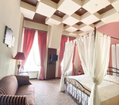Двухместный номер Делюкс с 1 кроватью в Premiere hotel