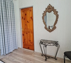 Комфорт четырехместны с балконом в У Валентины