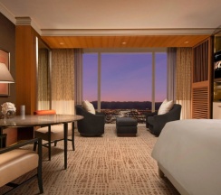 Двухместный номер Wynn Panoramic Corner (двуспальная кровать) в Encore at Wynn Las Vegas