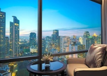 Двухместный клубный люкс Grand двуспальная кровать в Отель Bangkok Marriott Marquis Queen’s Park