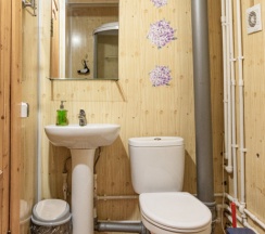 Шестиместный коттедж в Ласточкин дом