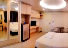 Двухместный номер Deluxe двуспальная кровать в B your home Hotel Donmueang Airport Bangkok