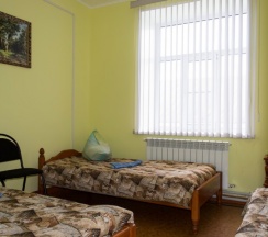 Трехместный номер с душем в Светофор