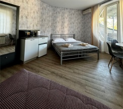 Двухкомнатный с большим балконом, до 7 человек в Лаванда