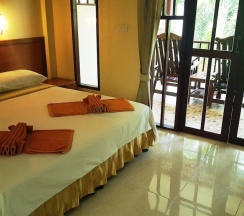 Номер Superior с балконом в Rattana Guesthouse & Bungalow