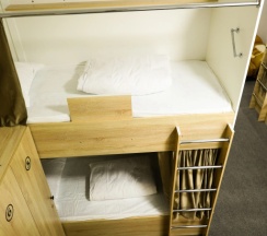 Кровать в общем номере в Yassi Hostel