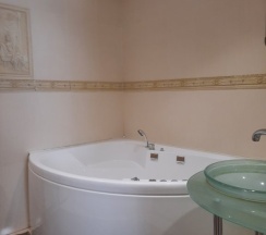 Двухместный люкс с красивым видом из окна двуспальная кровать в Уют