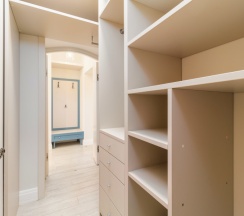 Двухкомнатные апартаменты "Сапфир" с кухней и видом на город в Orfei Hotel