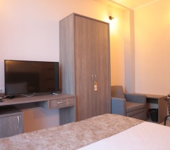 Двухместный номер Standard с балконом двуспальная кровать в L-hotel