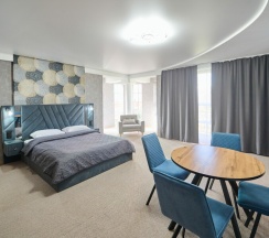 Однокомнатный люкс с кухней в Mister X