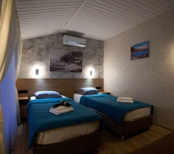 Двухместный номер с большой кроватью или двумя односпальными кроватями КОМФОРТ ПЛЮС в Морской