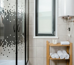 Cinema lodge с горячей купелью в Бухлово парк