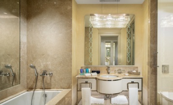 Номер Deluxe с красивым видом из окна в Kaya Palazzo Resort & Casino Girne