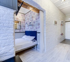 Улучшеный трёхместный с собственным душем (3 этаж) в Аврора на Почтамтской