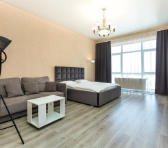 DELUXE – 299, панорамное окно в Gosh.rent