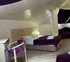 Семейный мансардный номер в Galla