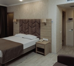 JUNIOR SUITE с прямым видом на море в Эмеральдика