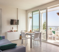 Семейный номер Standard Пентхаус с 2 комнатами с балконом и с видом на море в Residence Sunrise Cesenatico