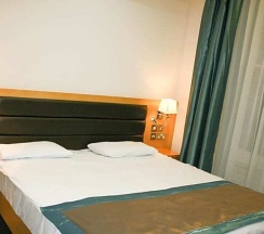 Двухместный семейный номер Economy в Cromwell Crown Hotel