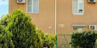 Агой: Отель Афродита