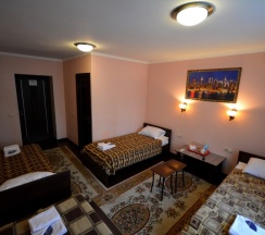 Четырёхместный номер Standard с видом на город в Комфорт