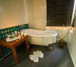 Двухместная вилла Sea View Suite (двуспальная кровать) в Chawengburi Resort