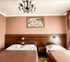 Корпус 1 *Полулюкс* 3-х местный в Анжелина