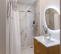 Двухместный угловой номер в Kinney hotel sea view