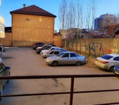 М.Горького 85Б. 2-комн.кв., 10-этаж, 124 в АнтиОтель