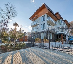 Джуниор Сюит на первом этаже в Hills Polyana hotel&SPA