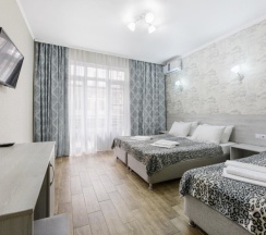 3-х местный комфорт с балконом в White Hotel