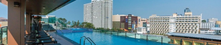 Кровать в общем номере в Acqua Hotel