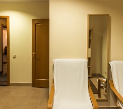 18-ти местный дом в Прибрежном поселке в Бутик