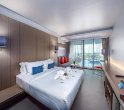 Двухместный номер Pool Access Superior двуспальная кровать в The Yama Hotel Phuket