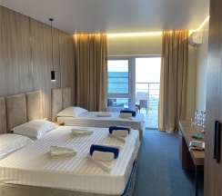 Видовой Superior 3-х местный однокомнатный (Первая Линия) в Джубга