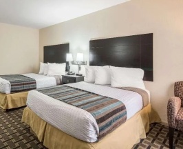 Четырёхместный номер Standard в Motel 9 University-Downtown