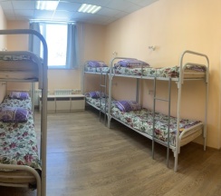 Кровать в общем номере в Ремез