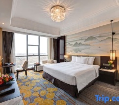 Двухместный номер Business с видом на реку двуспальная кровать в Phoenix Hotel