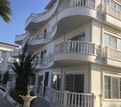 Апартаменты с видом на бассейн в BELKA GOLF RESİDENCE apt8 / BELEK