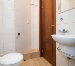 3-комнатные апартаменты студия в Apart24