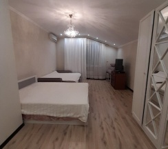 Комната полулюкс (мансарда) в Maxi House