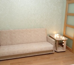 Апартаменты c 1 комнатой с балконом и с красивым видом из окна в Квартира на Александровской у М4